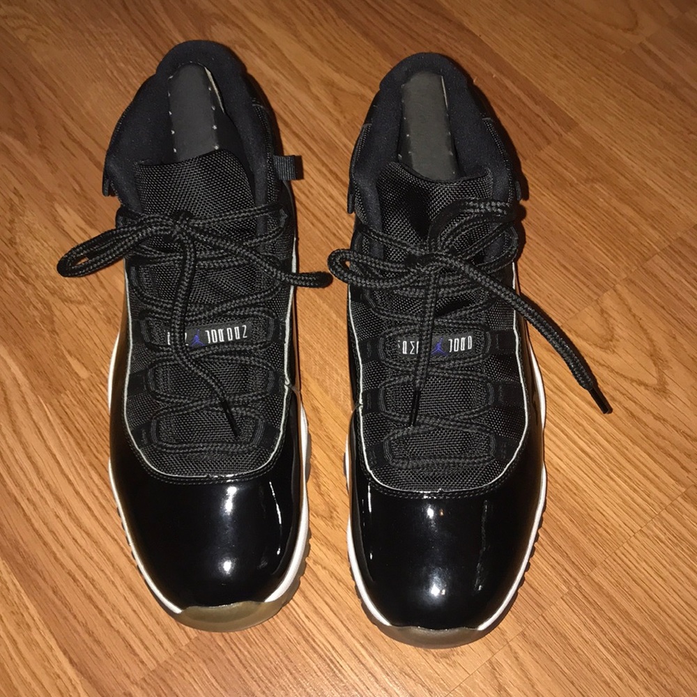 Mens Jordan Space Jam Sneakers